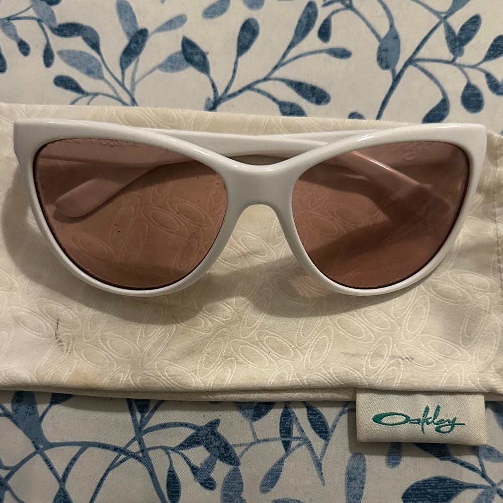 Oakley Fringe Sunglasses White Sunglasses with Rose Lenses